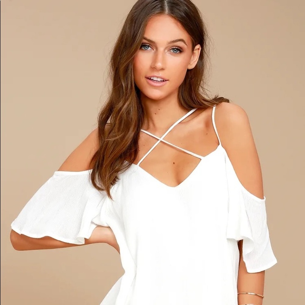 Lulu’s White Cold Shoulder Dress. Size XS